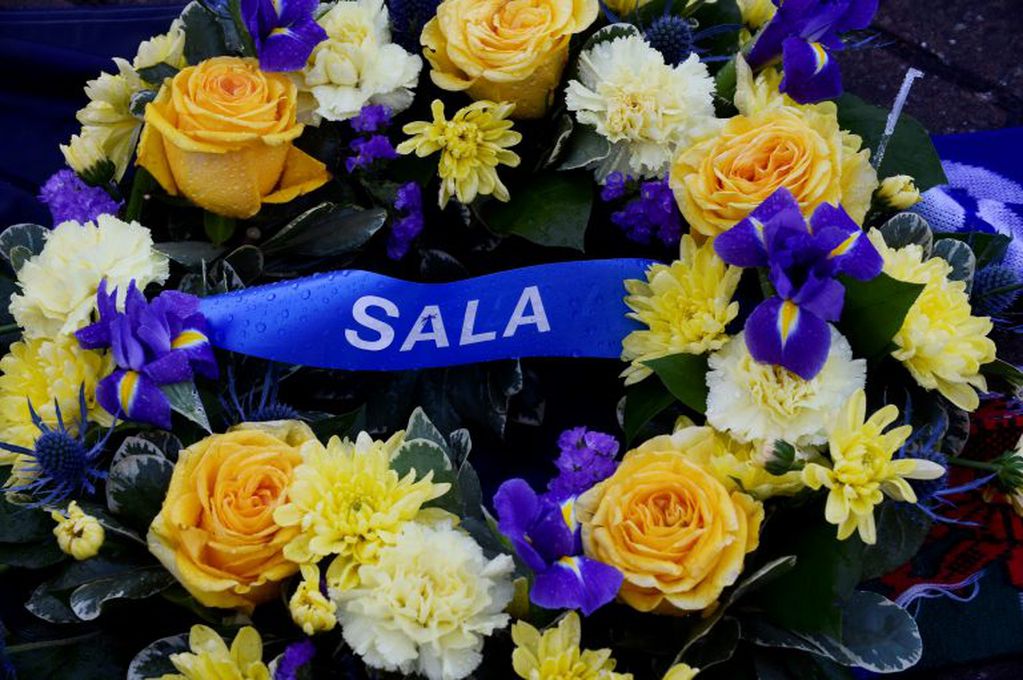 Homenajes a Emiliano Sala (REUTER)