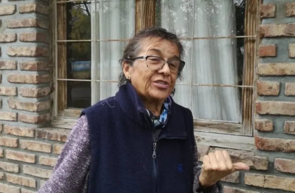 Plottier: María Elisa Hidalgo, la abuela que puede perder su casa por no pagar los impuestos municipales (Imneuquén).