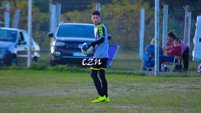 Ian Pavón TGD Autismo - debuta en el fútbol de Gualeguaychú