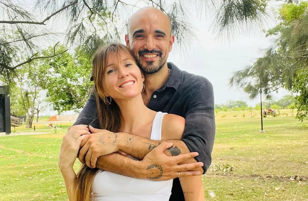Abel Pintos y Mora Calabrese esperan a su segundo hijo juntos. Captura de Instagram.