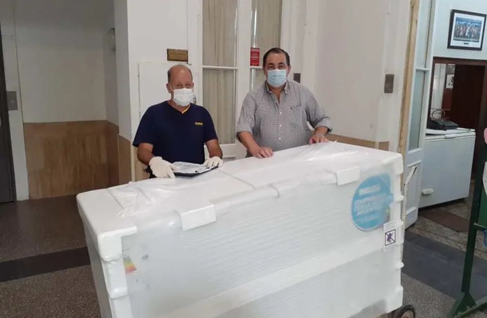 El Hospital José María Cullen quedó equipado con un freezer y un grupo electrógeno. (@joosevillagran)