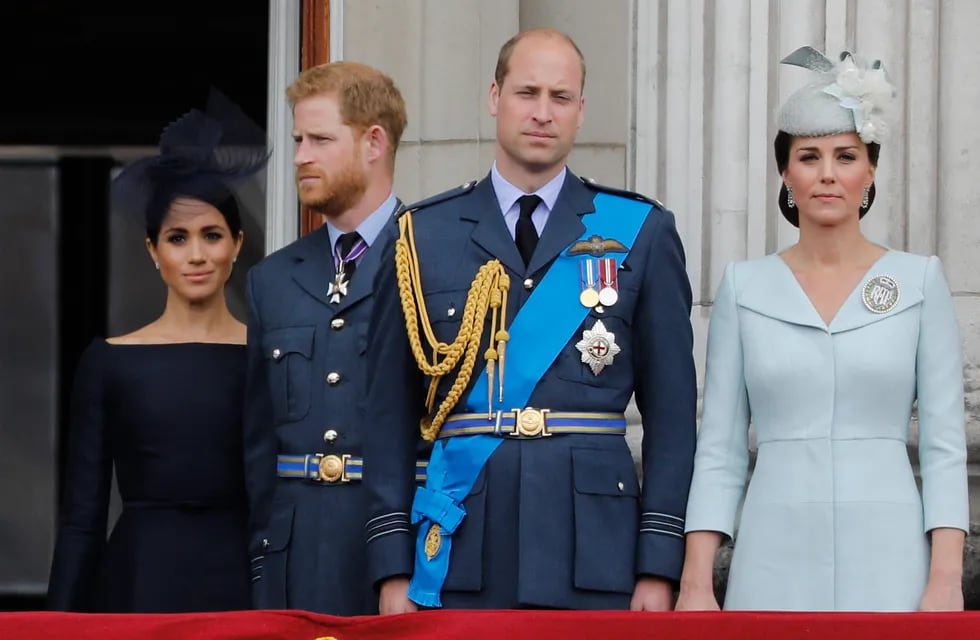 Meghan Markle, el Príncipe Harry, el Príncipe William y Kate Middleton. (Foto: Akmen / AFP)