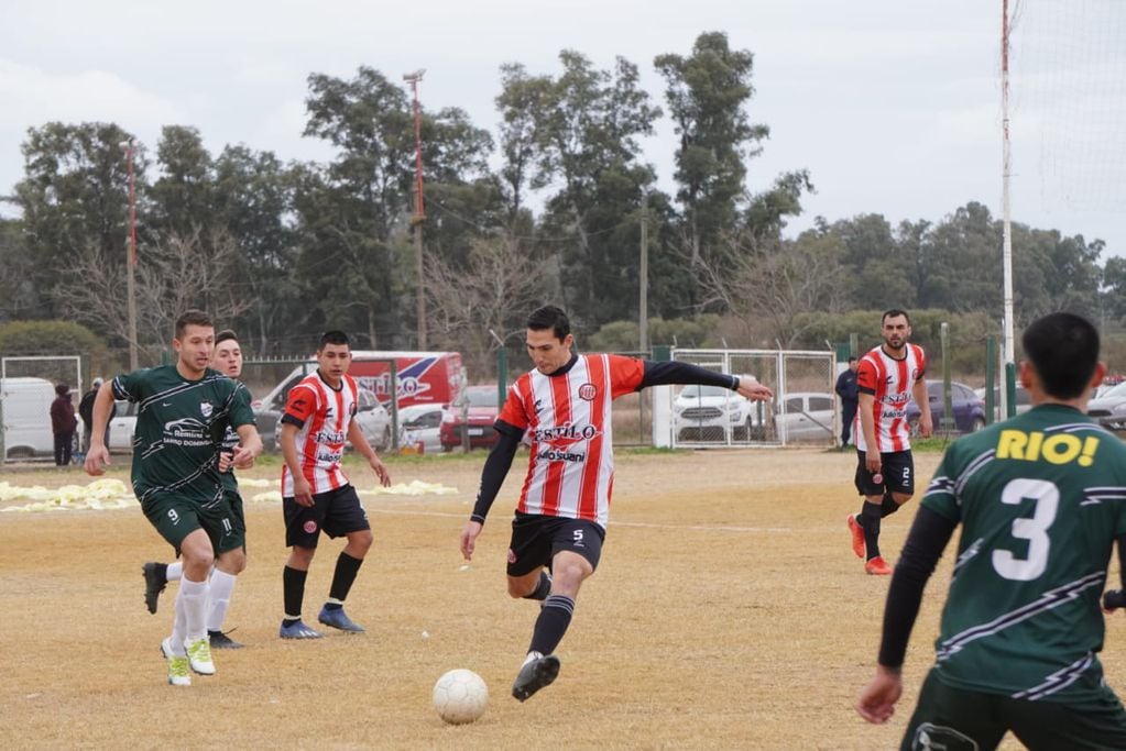 Rivadavia le ganó al Cultural Arroyito