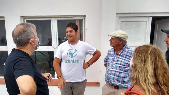 Mariano Luongo visitó el proyecto escuela de Mar y Playa