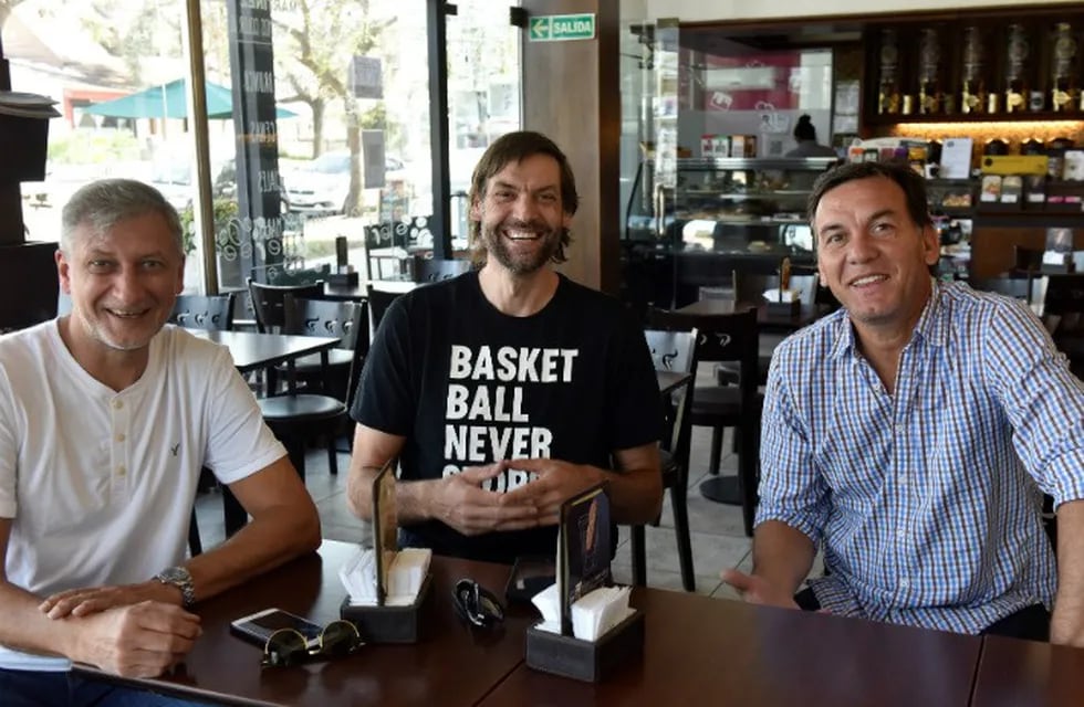 Puro disfrute el encuentro entre Fabricio Oberto, Pichi Campana y Marcelo Milanesio recordando el mejor momento de Atenas.