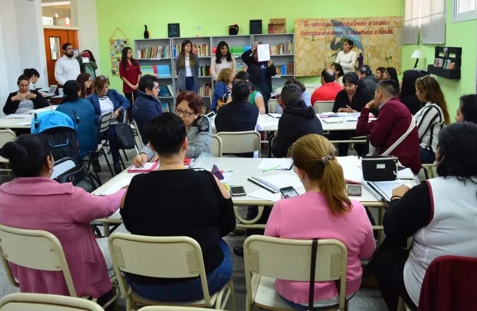 docentes reunidos en Jujuy