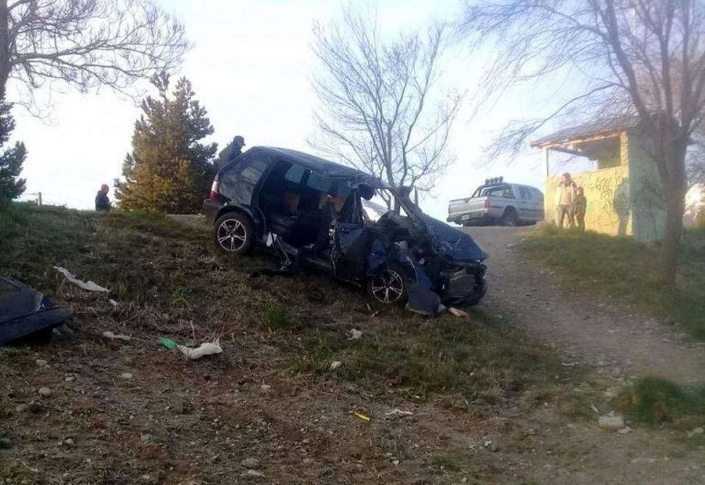 Así quedó el auto tras el accidente (web).
