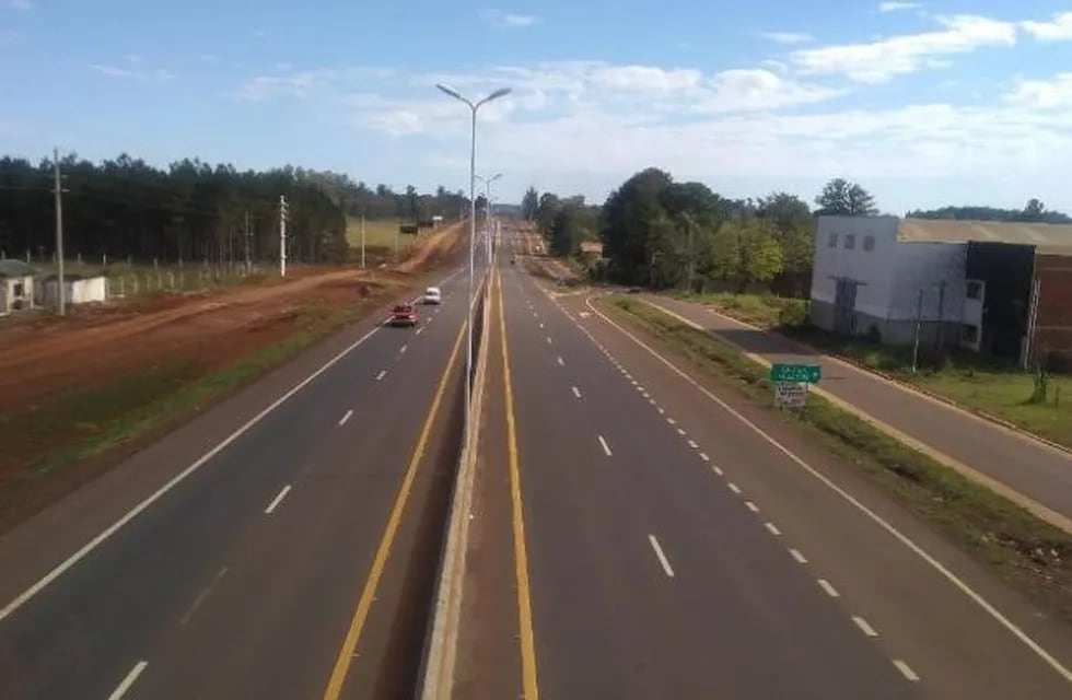 Inauguración de la autopista sobre ruta nacional 12 en los tramos Garupá-Cerro Corá.