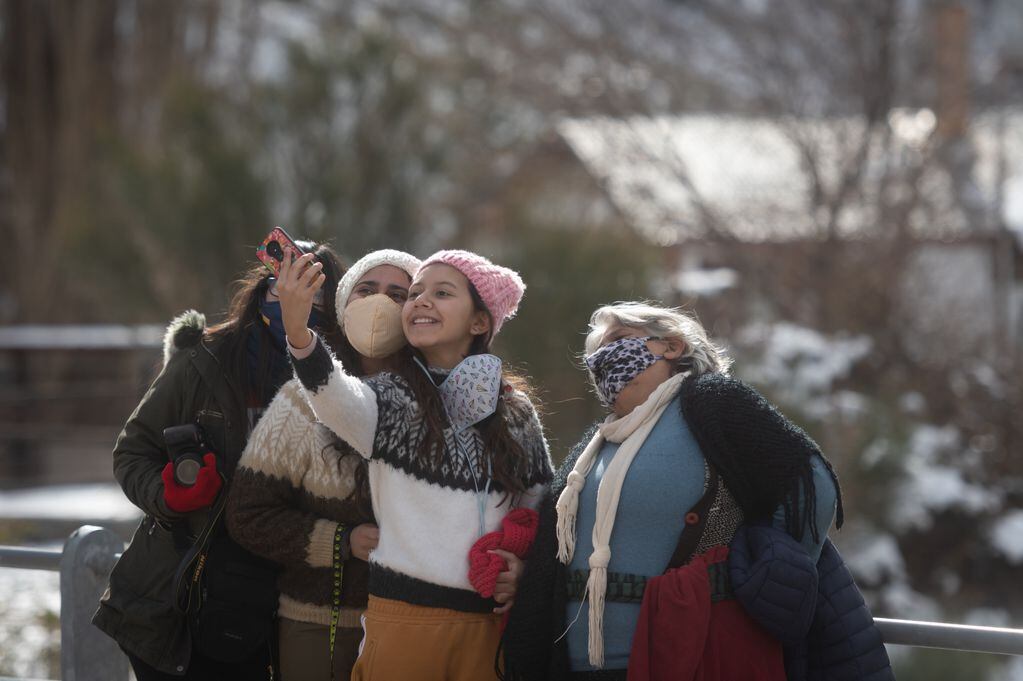 Miles de turistas se desplazaron para disfrutar de la montaña en el inicio del fin de semana “XL”