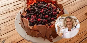 La receta de Maru Botana para hacer una deliciosa torta de chocolate amargo y frutos rojos