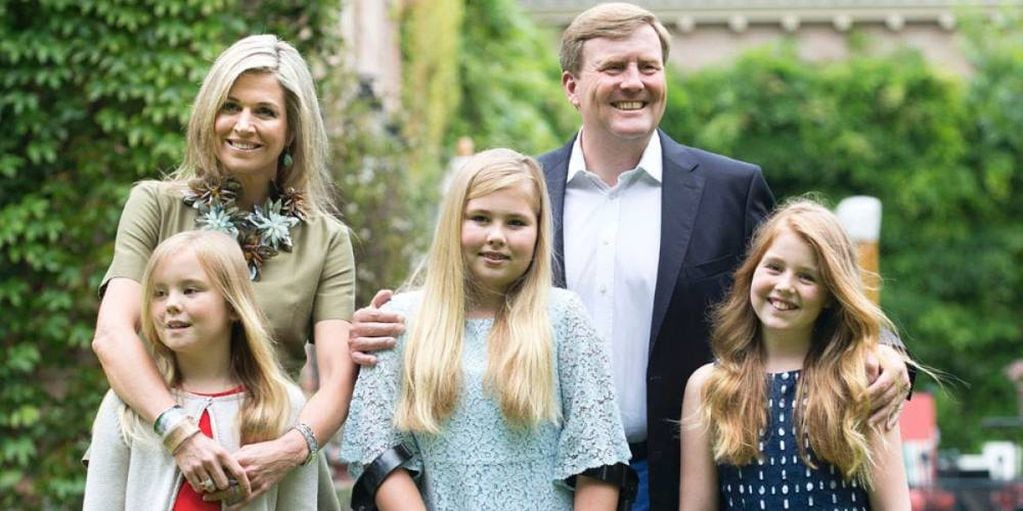 Máxima y Guillermo, los reyes de Países Bajos, son padres de tres hijas, Catalina Amalia, Alexia y Ariadna.