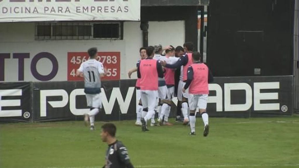 Independiente Rivadavia igualó el partido ante All Boys 1-1 por la Primera Nacional.