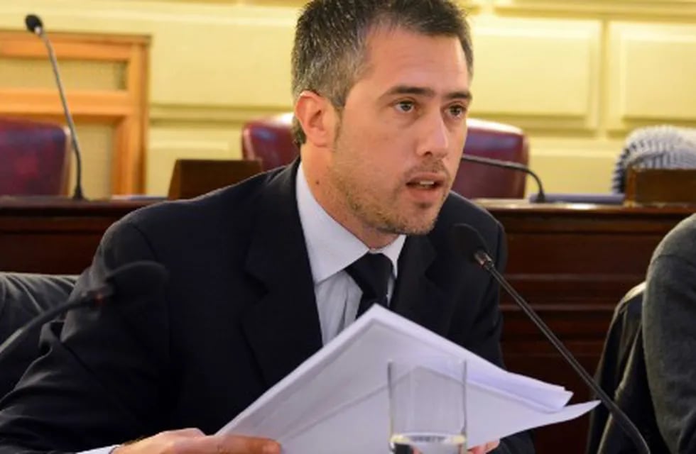 Leandro Busatto anticipó la estrategia de la oposición para intentar frenar el Presupuesto 2020 que elaboró Lifschitz. (Archivo)