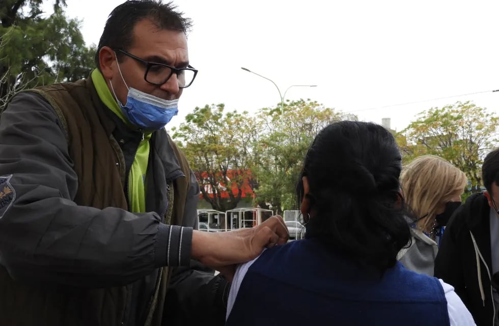 Más de 2 mil dosis se aplicaron en la jornada de vacunación de Plaza Belgrano