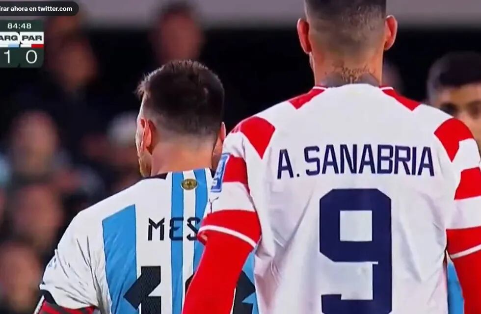 El momento en el que Sanabria escupió a Lionel Messi (Captura)