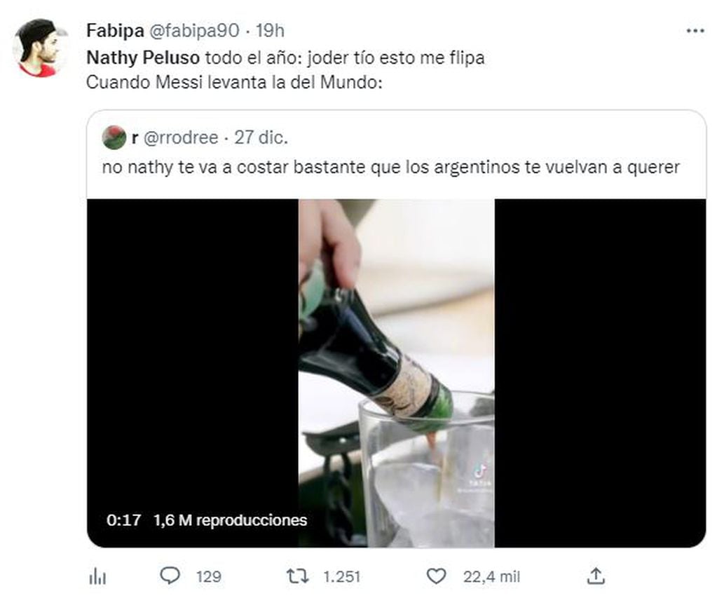 La nueva polémica con Nathy Peluso: fue criticada por llevar una clásica bebida argentina en su bolso