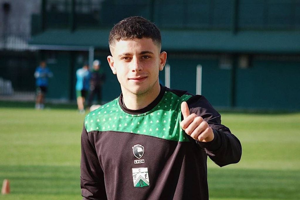 Lucas Román jugó 27 partidos vistiendo la camiseta de Ferro (Prensa Ferro).