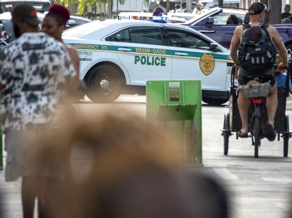 Auto de policía de Miami-Dade