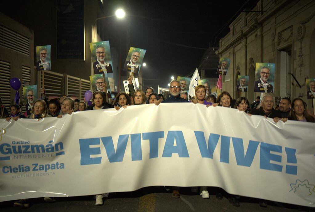 Evita Vive.