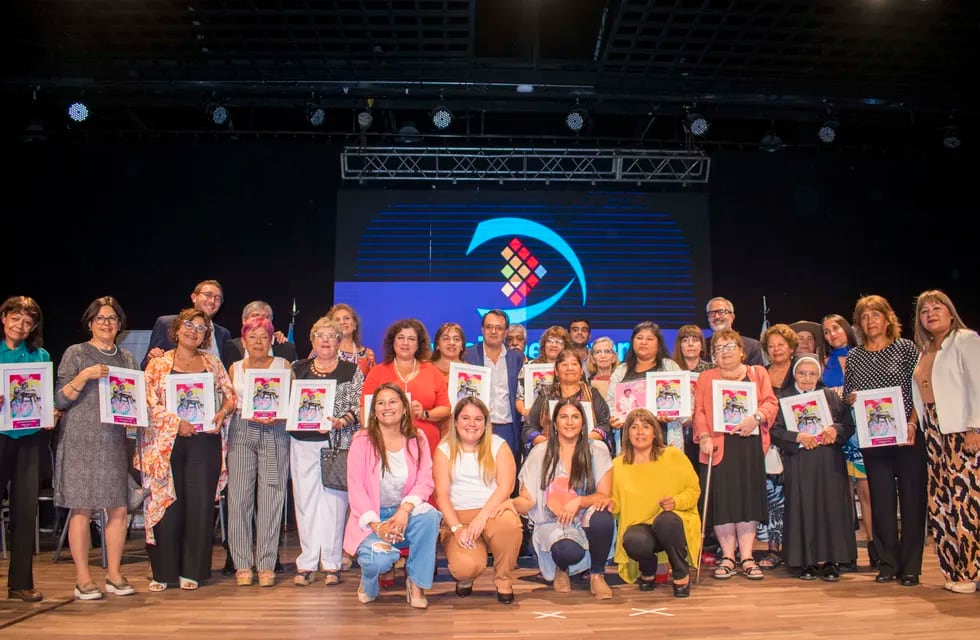 Todos los años, en el marco del Mes de la Mujer, el Concejo Deliberante de San Salvador de Jujuy entrega distinciones a mujeres destacadas de la ciudad.