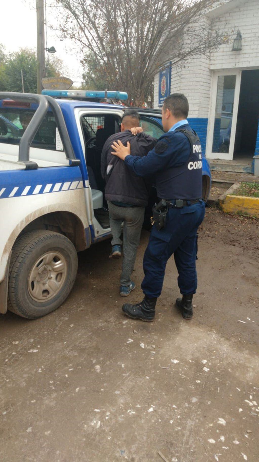 Detenido por intento de usurpación en un terreno de Barrio Las Marianitas de la localidad de Anisacate .