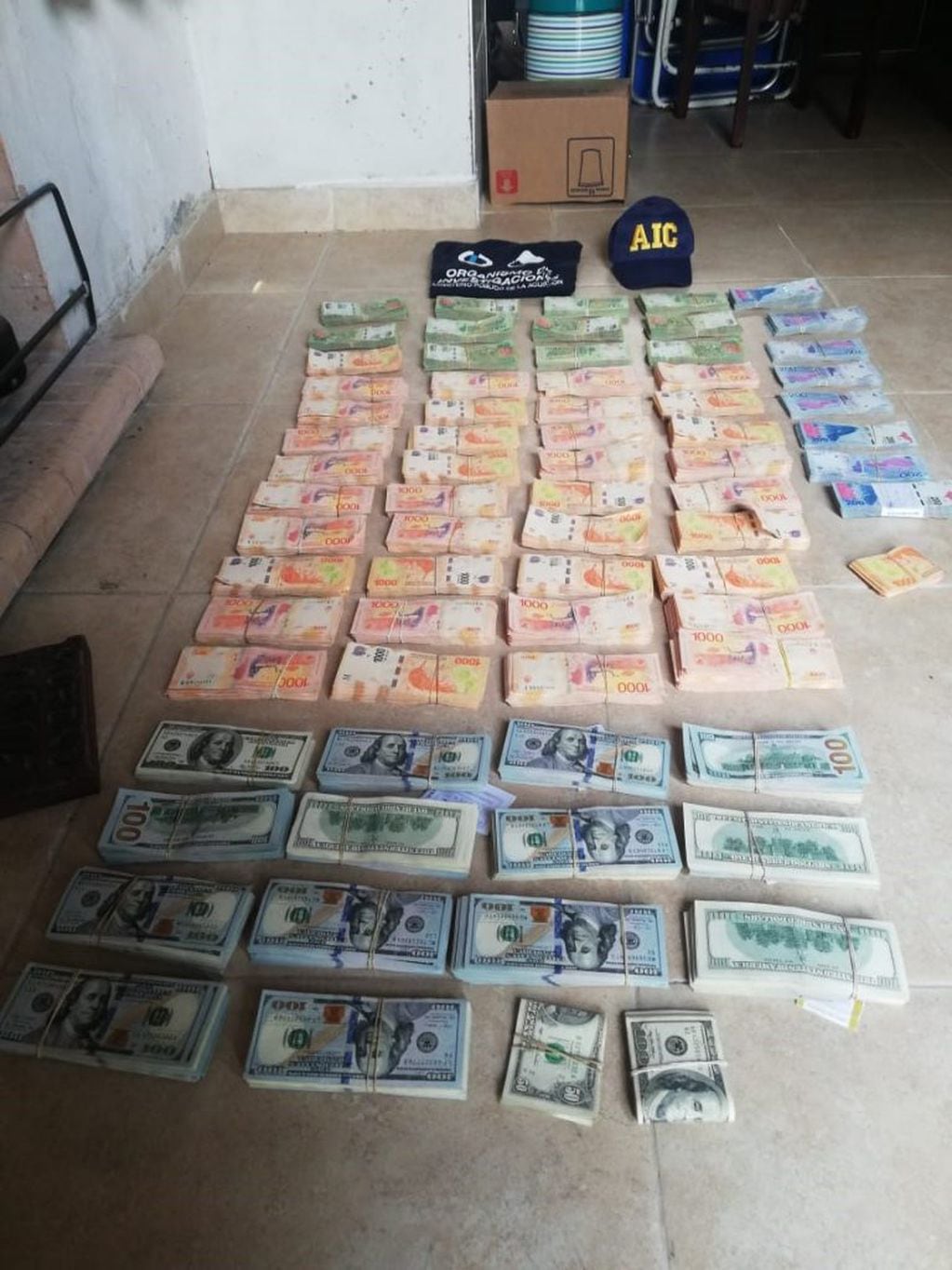 La Justicia provincial secuestró 160.000 y 7 millones de pesos al cabo de 40 allanamientos solicitados en Vera y Reconquista. (MPA)