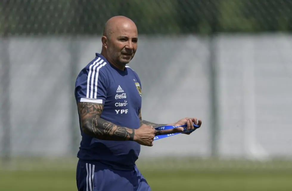 Jorge Sampaoli ultima detalles para definir el equipo titular de Argentina que jugará ante Islandia. / AFP PHOTO / JUAN MABROMATA