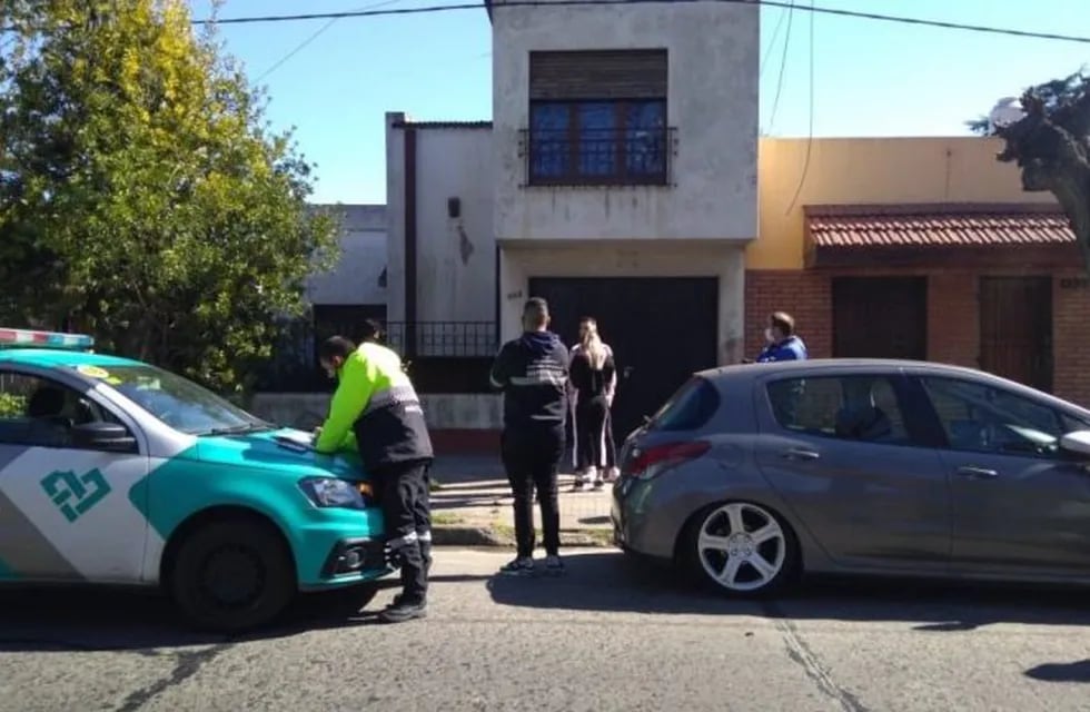 Desarticularon dos fiestas clandestinas en plena cuarentena en La Plata (Web)