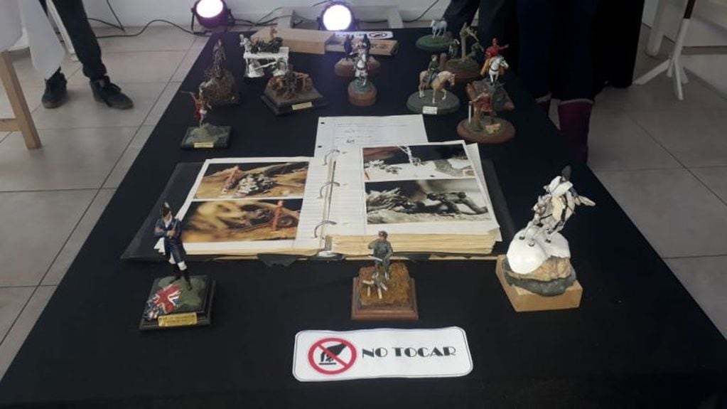 Expo maquetas - Piezas de guerra y catálogo de muestras