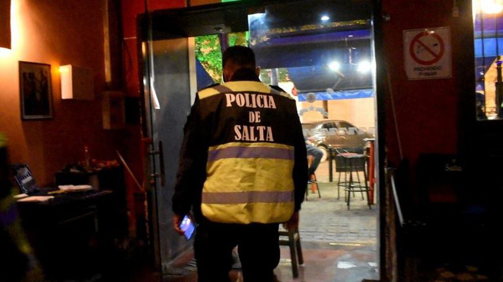 Multaron a más de 250 locales en Salta por no cumplir con el protocolo sanitario. (Policía de Salta)