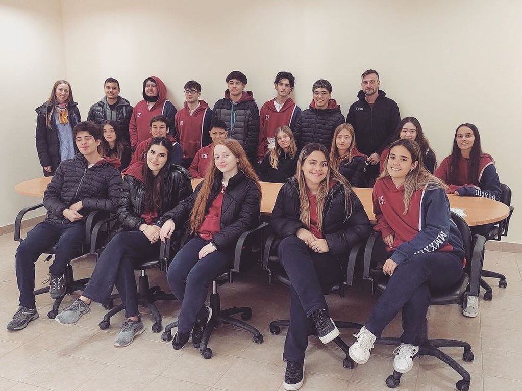 Alumnos del Colegio Holandés y de Orense  visitaron el Parque Industrial de Tres Arroyos