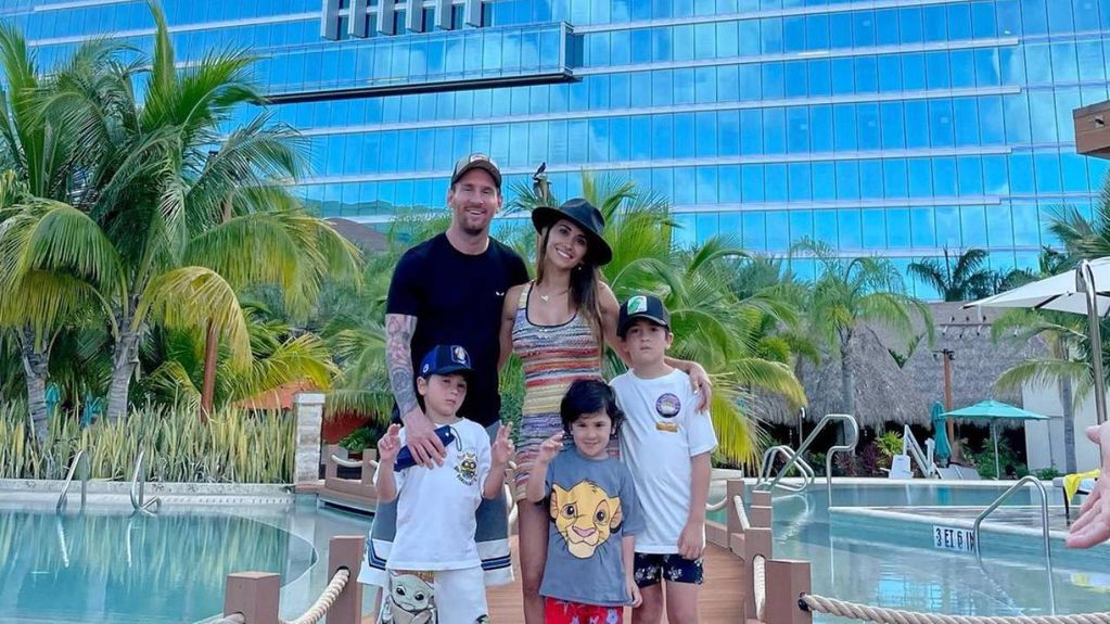 Lionel Messi se fue de vacaciones a Miami junto con su esposa Antonela Roccuzzo y sus hijos Thiago, Mateo y Ciro.