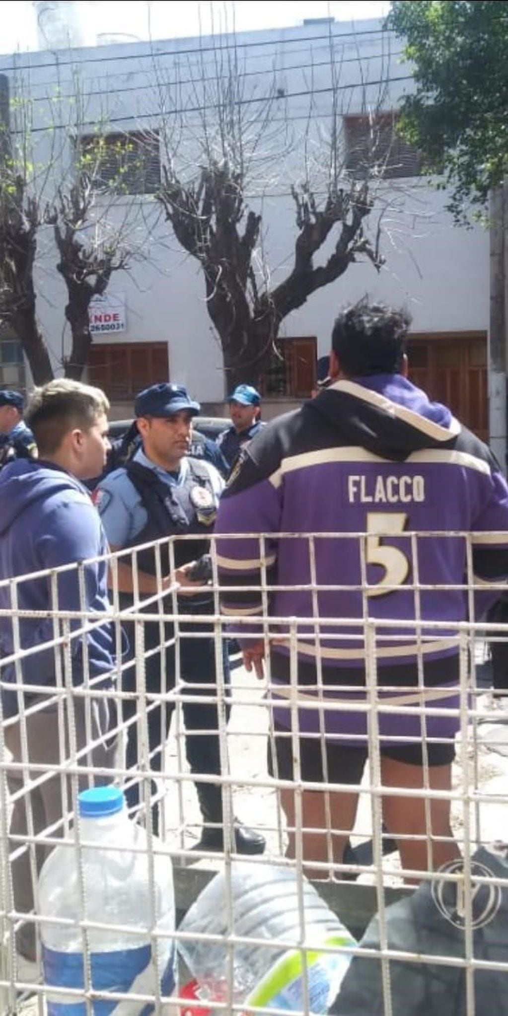 Uno de los guardaespaldas de Saillén fue detenido por una salidera bancaria en Córdoba. (La Voz)