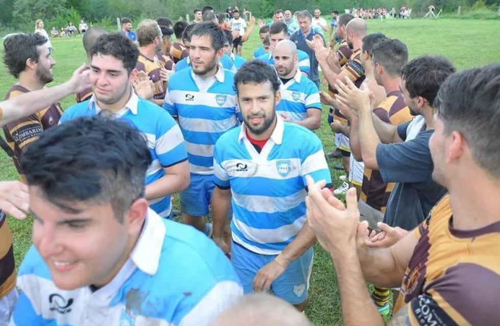 El partido amistoso se disputó en la nueva cancha del Santa Rosa Rugby Club