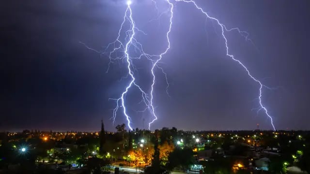 Tormenta eléctrica