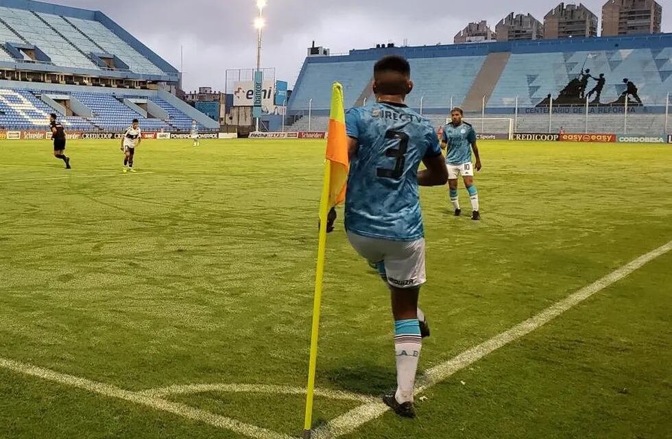 Belgrano y Platense, a puertas cerradas el 15 de marzo en el Gigante de Alberdi. Último partido antes de la cuarentena (Prensa Belgrano).