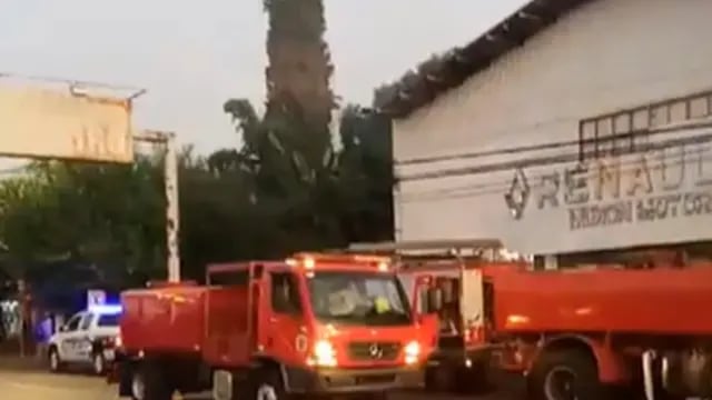 Se incendió una concesionaria de automóviles en Eldorado