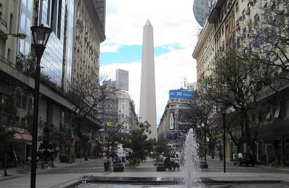 Cielo parcialmente nublado en Buenos Aires