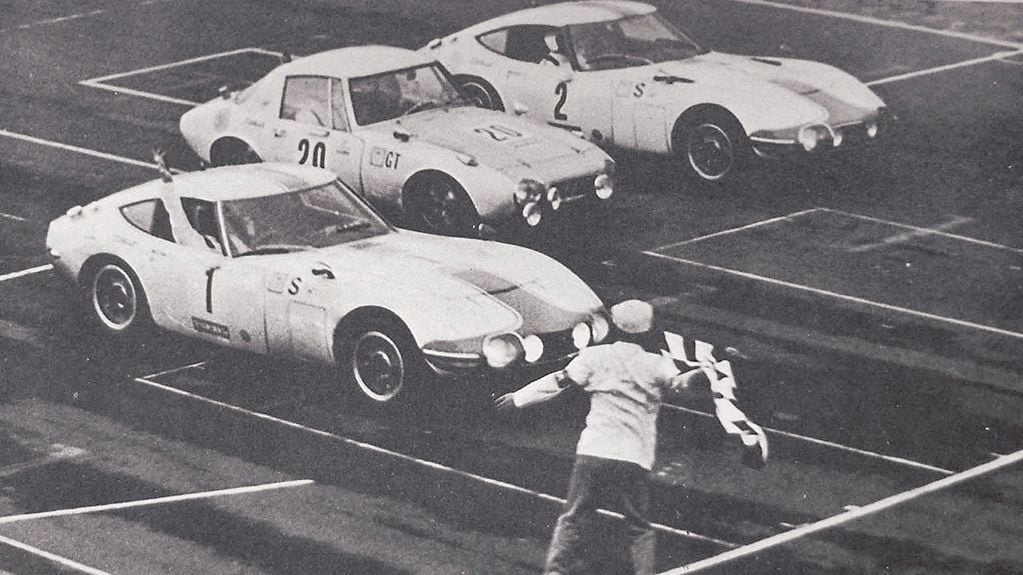 Hace 54 años, en 1967, se disputó la primera carrera de 24 horas de duración dentro del automovilismo de Japón. Fue realizada justamente en el Fuji Speedway. Dominó Toyota, con el modelo 2000GT 