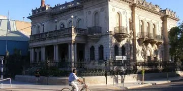 El Palacio Tampieri, sede del gobierno local, fue preservado y se limitó su utilización (La Voz).
