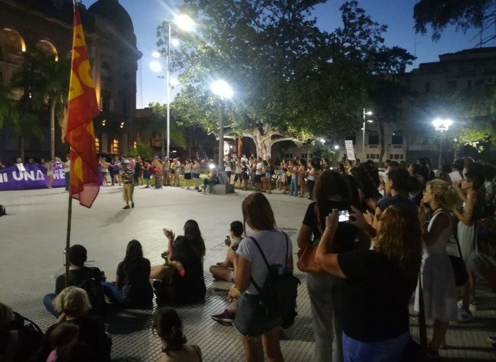 Marchas en Santa Fe y Gálvez por el femicidio de Danisa Canale