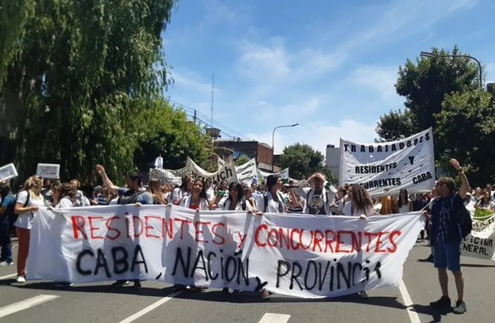 Protesta de residentes. (crédito: Twitter)