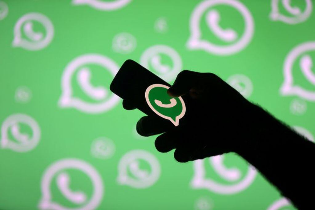 La nueva herramienta de Whatsapp para poder realizar encuestas.

 REUTERS/Dado Ruvic/File Photo