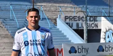 El defensor Gustavo Manuel Navarro firmó con Atlético de Rafaela