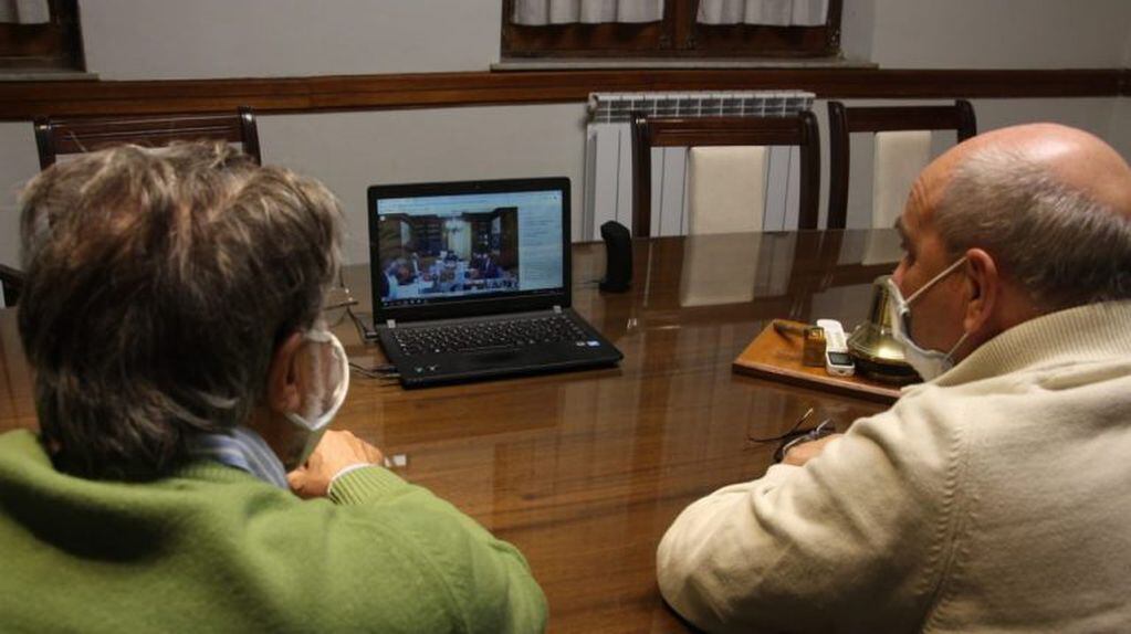 Créditos de la provincia para equipamiento: Tres Arroyos presente en la teleconferencia