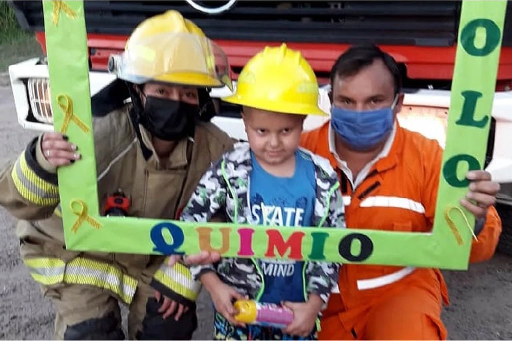 'Lolo' venció a la leucemia y en su pueblo lo recibieron como un héroe.