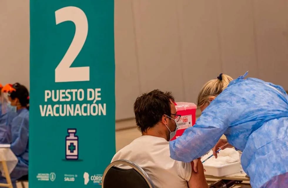 Comenzarán a vacunar a mayores de 18 con comorbilidades en Córdoba