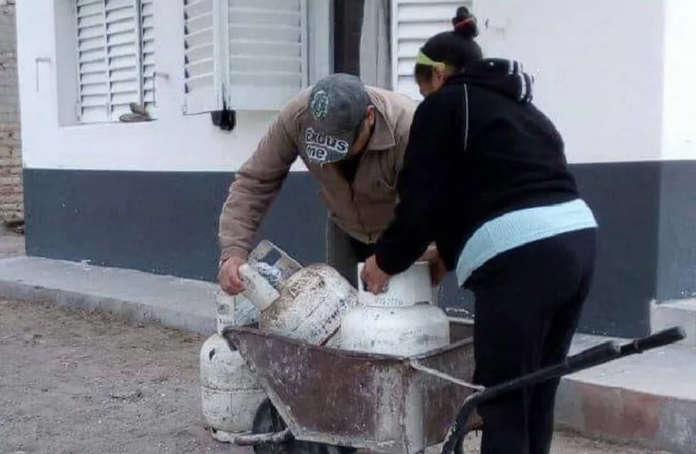 Comenzó el Plan Calor Gas. Repartirán garrafas sociales a vecinos de Bariloche.