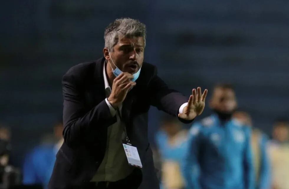 El entrenador tiene 43 años y fue despedido en 2020 luego perder la final del Torneo Apertura en su país.