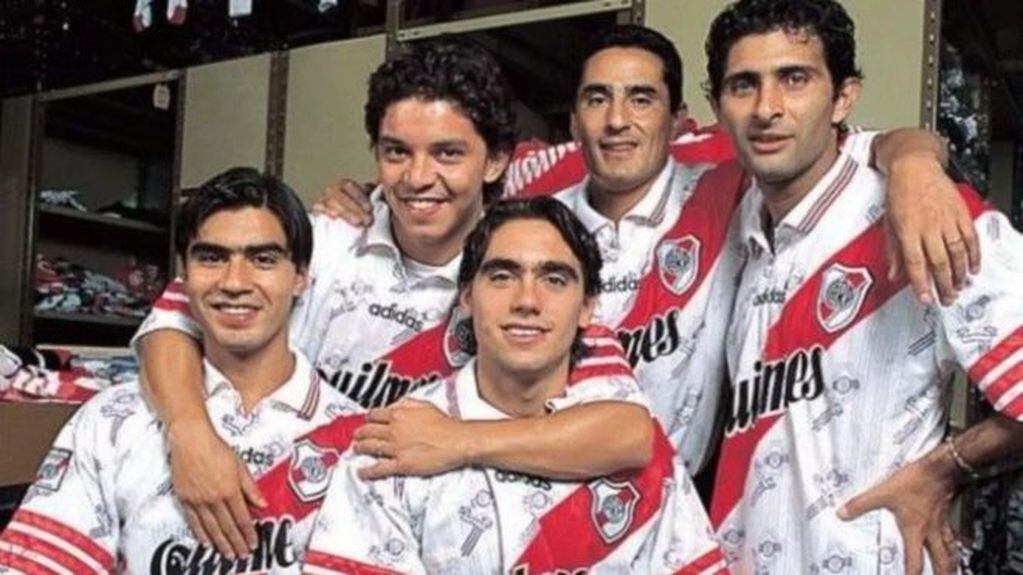 1996. Arriba: Gallardo, Hernán Díaz y Leo Astrada
Abajo: Escudero y Sorín (El Gráfico) .